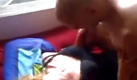 - عكس كير داخل كوس سارا جسی یک خروس هیولا در زندان است ، جوانان بزرگ