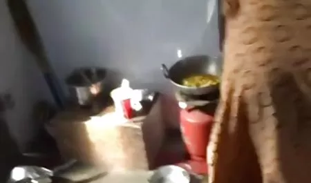 لکسی لاو تقدیر را پوشانده است عکس متحرک کیر و کس