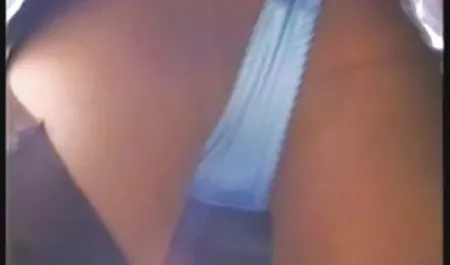 bimbo عکسهای سکسی کیر و کوس ورزش می کند dildo می خورد