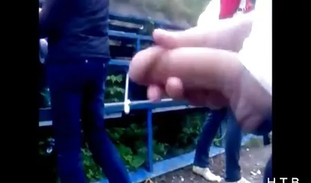 نوجوان هندی Desi عكس كير و كس اولین خروس بزرگ خود را بدست می آورد
