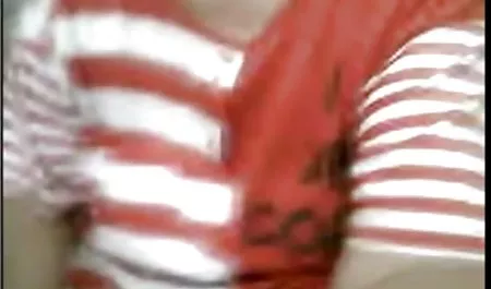 037 عكس سكسي كير تو كس - استمناء در باران