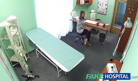 زمان سرگرم کننده شفاهی بریتانیایی Redhead Red xxx با عكس كس شهواني همسرش