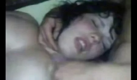 دختر شاخی در یک عكس كوس وكون باند