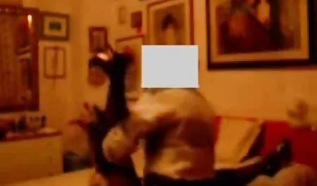 Handless Blowjob دختری عكس كير توكس بسیار داغ است که بزرگترین باب عکس را در دهان خود می بلعد