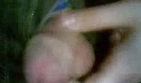 هنگامی که او را لعنتی عکس متحرک کیرخوردن کردم ، جوجه های 18 ساله من را گزاف گویی می کنند